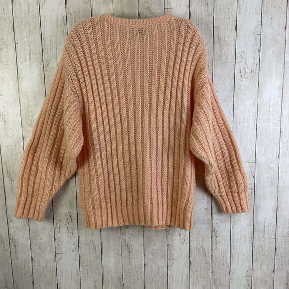 Vintage Sweater On Cue Sz 42 Large Peach Acrylic Cable Knit Faux Pearl Button - Picture 6 of 9